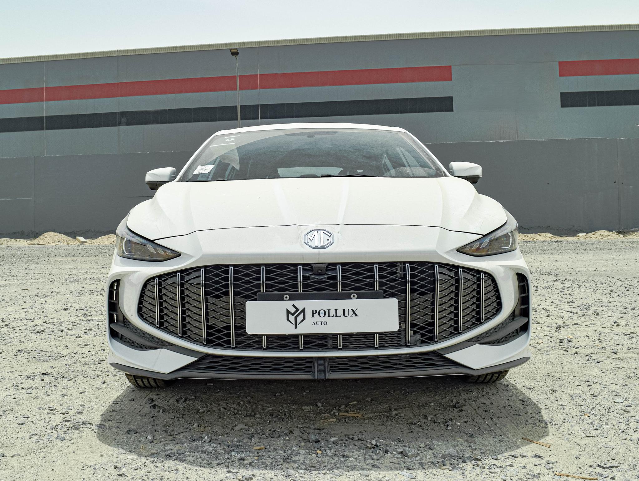 MG MG5 Deluxe
