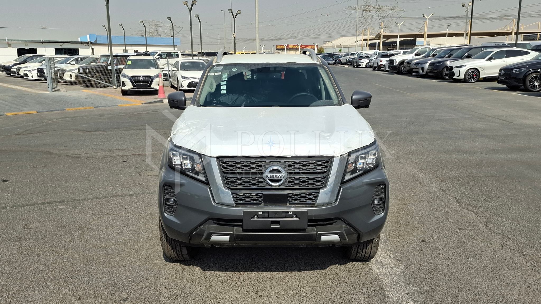 Nissan Navara petrol