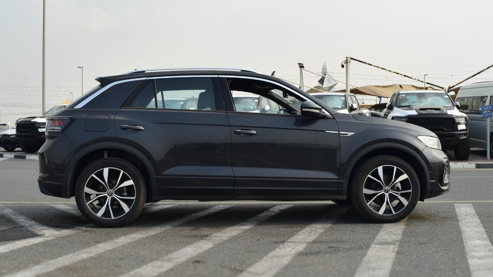VOLKSWAGEN T-ROC 2025